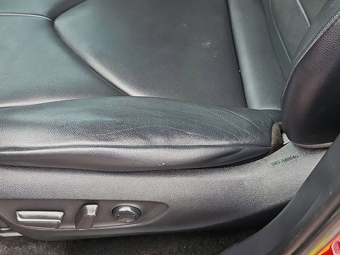 Used 2021 Toyota Highlander XLE FWD image 22