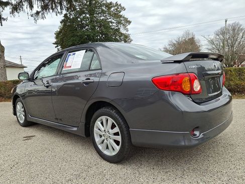 Used 2010 Toyota Corolla S image 4