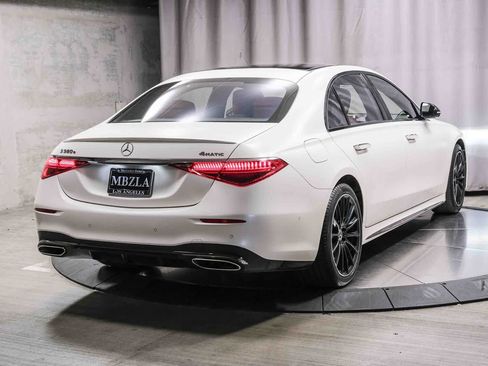 Certified 2023 Mercedes-Benz S 580e 4MATIC Sedan image 4