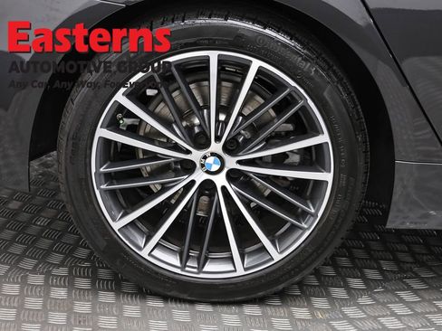 Used 2023 BMW 530i w/ Convenience Package RWD image 32