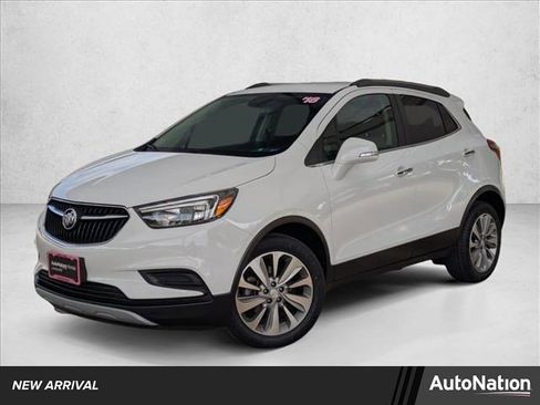 Used 2018 Buick Encore Preferred image 1