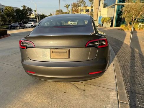 Used 2023 Tesla Model 3 Standard Range image 5