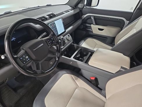 Used 2023 Land Rover Defender 130 X-Dynamic SE AWD/4WD image 22