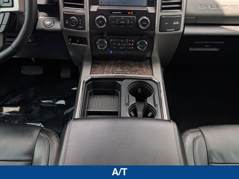 Certified 2019 Ford F250 Lariat w/ Lariat Ultimate Package AWD/4WD image 25