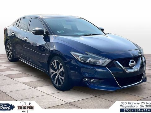 Used 2017 Nissan Maxima Platinum FWD image 1