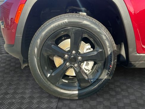 New 2025 Jeep Grand Cherokee L Limited image 14