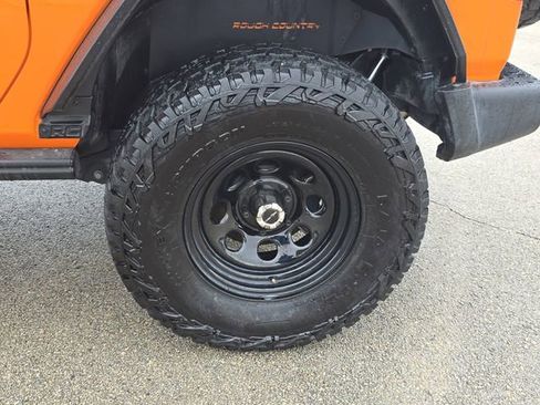 Used 2025 Jeep Wrangler Sport image 32