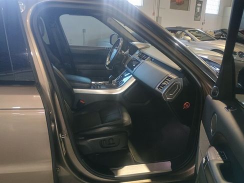 Used 2018 Land Rover Range Rover Sport HSE AWD/4WD image 33