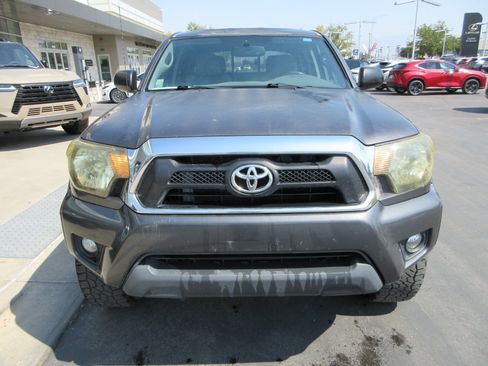 Used 2012 Toyota Tacoma 4x4 Double Cab w/ TRD Off-Road Pkg image 15