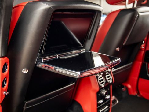 Used 2021 Rolls-Royce Cullinan image 39