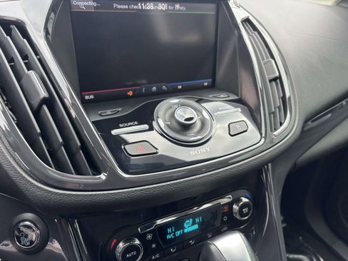 Used 2013 Ford Escape Titanium w/ Parking Technology Pkg image 23