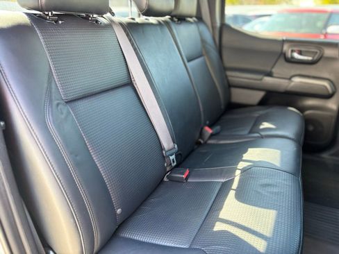 Used 2020 Toyota Tacoma TRD Sport w/ TRD Premium Sport Package image 16