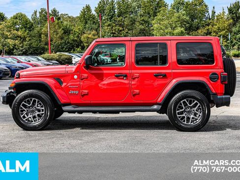 Used 2024 Jeep Wrangler Sahara w/ Technology Group image 9
