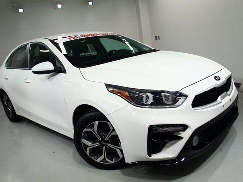 Used 2020 Kia Forte LXS image 8
