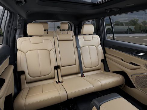 New 2026 Jeep Grand Cherokee L Limited image 15