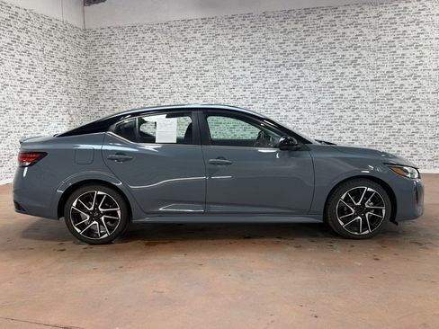 Used 2024 Nissan Sentra SR image 4