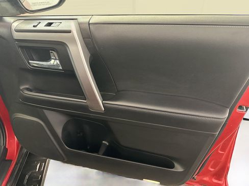 Used 2024 Toyota 4Runner SR5 Premium image 33