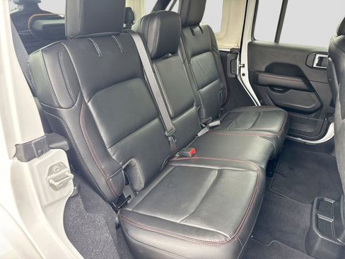 Used 2021 Jeep Wrangler Unlimited Rubicon w/ Uconnect 4C Nav & Sound Group AWD/4WD image 23