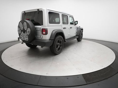 Used 2023 Jeep Wrangler Sport image 35