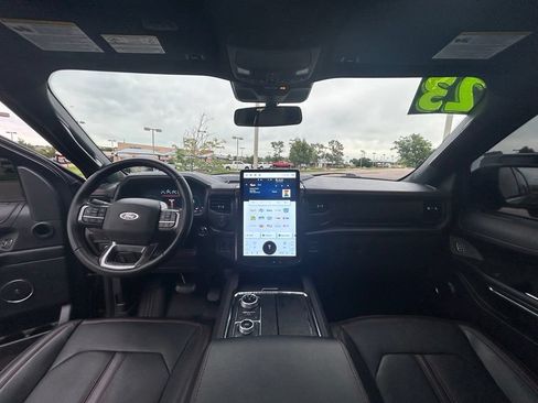 Used 2023 Ford Expedition Max Limited AWD/4WD image 11