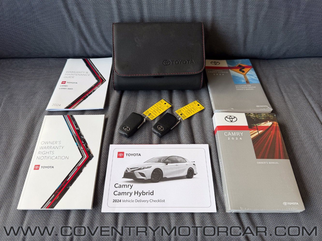 Used 2024 Toyota Camry SE w/ Cold Weather Package AWD/4WD image 16