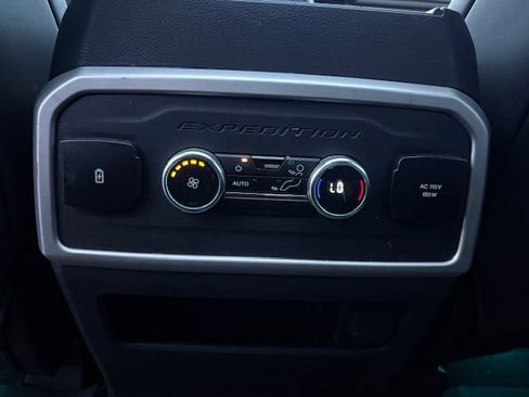 Used 2024 Ford Expedition XLT RWD image 21