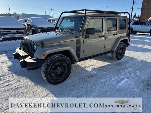 Used 2018 Jeep Wrangler Unlimited Sport image 1