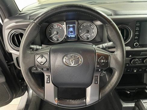 Used 2023 Toyota Tacoma TRD Off-Road w/ Advanced Technology Package AWD/4WD image 13