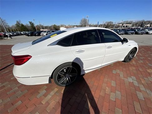 Used 2022 Honda Accord Touring image 22