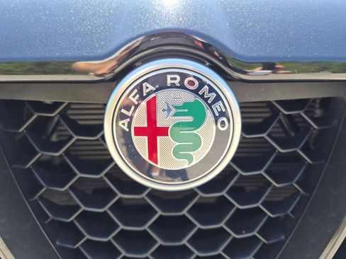 Used 2022 Alfa Romeo Stelvio Sprint RWD image 10