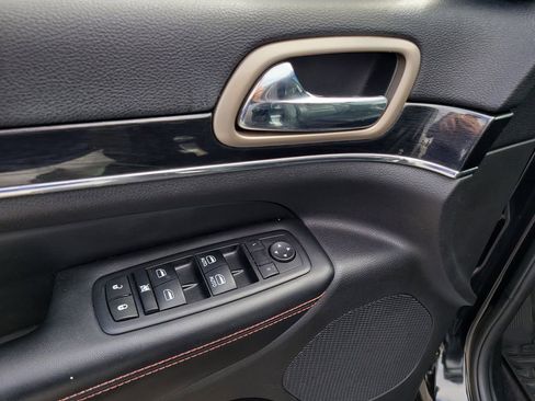 Used 2016 Jeep Grand Cherokee Limited 75th Anniversary image 16