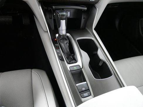 Used 2019 Honda Accord EX-L image 24