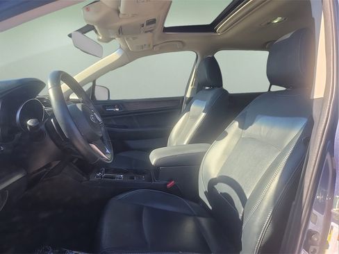 Used 2018 Subaru Outback 2.5i Limited image 19