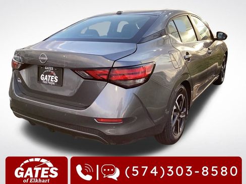 Used 2025 Nissan Sentra SV FWD image 9