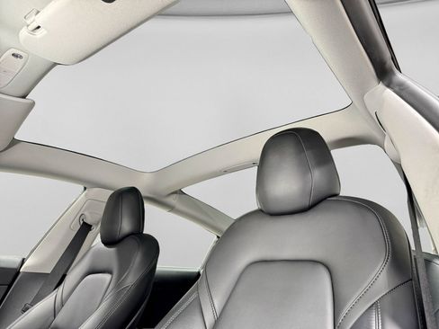 Used 2022 Tesla Model 3 Long Range image 23