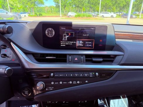 Used 2021 Lexus ES 350 w/ Premium Package FWD image 22