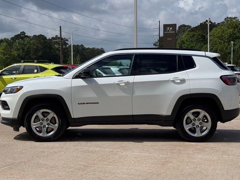 Used 2024 Jeep Compass Latitude AWD/4WD image 10