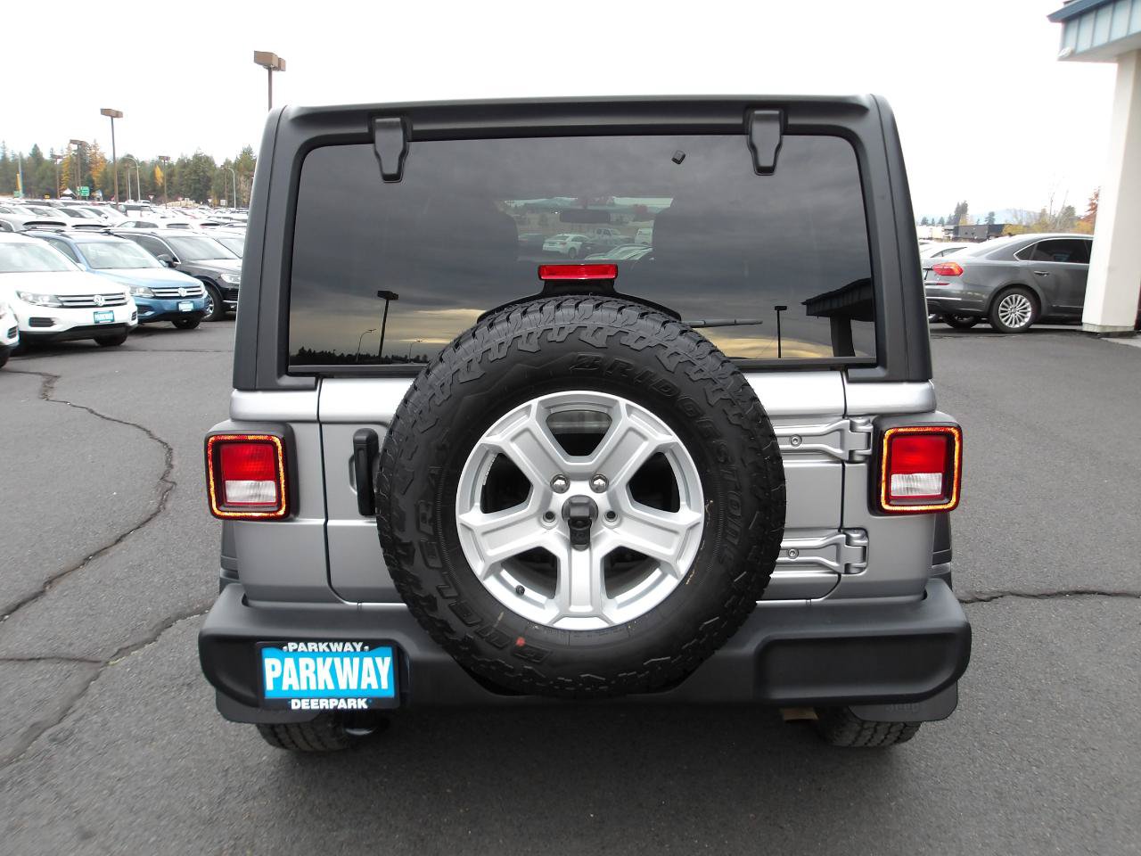 Used 2021 Jeep Wrangler Unlimited Sport w/ Cold Weather Group AWD/4WD image 4