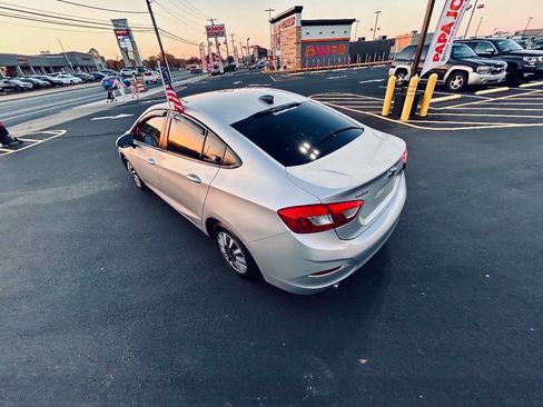 Used 2016 Chevrolet Cruze LS image 27