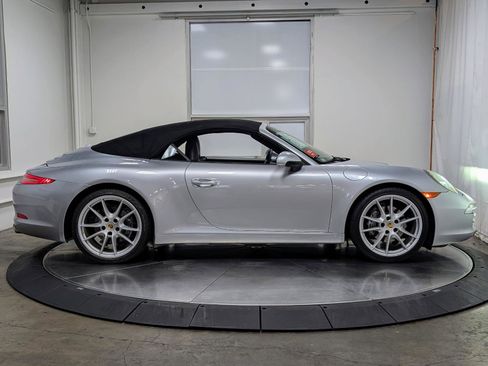 Used 2014 Porsche 911 Carrera w/ Sport Chrono Package image 18
