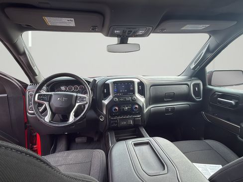 Used 2020 Chevrolet Silverado 1500 LT Trail Boss AWD/4WD image 16