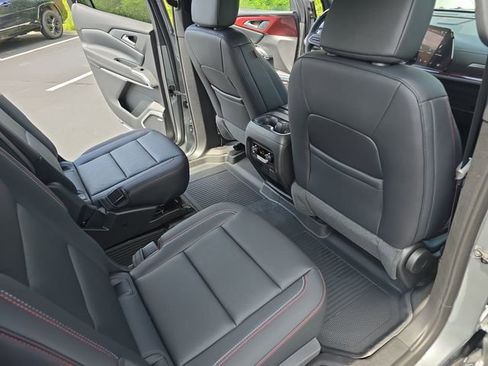 New 2026 Chevrolet Traverse Z71 w/ Enhanced Driving Package AWD/4WD image 12