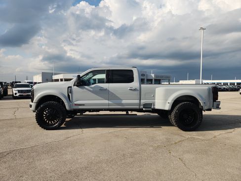 New 2026 Ford F450 Platinum AWD/4WD image 4