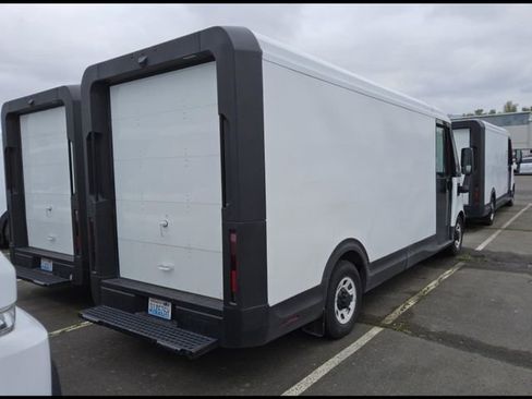 Used 2023 Chevrolet Brightdrop 600 w/ Active Safety Package 2 AWD/4WD image 2