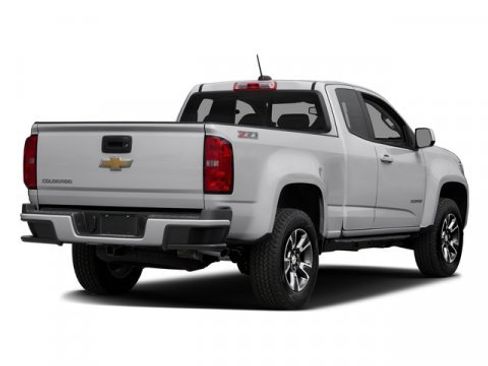 Used 2017 Chevrolet Colorado Z71 image 2