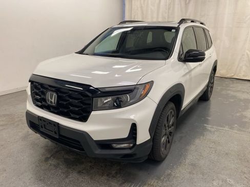 Used 2022 Honda Passport Elite image 3