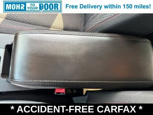 Used 2017 Chevrolet Equinox LT w/ Convenience Package FWD image 27