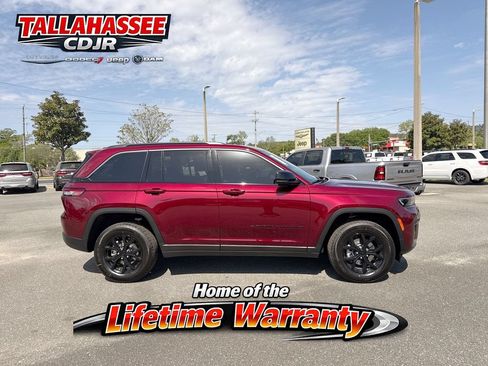 New 2026 Jeep Grand Cherokee Altitude RWD image 2