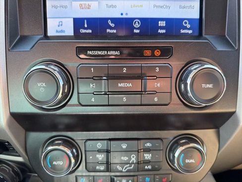 Used 2021 Ford F350 Lariat w/ Chrome Package AWD/4WD image 46