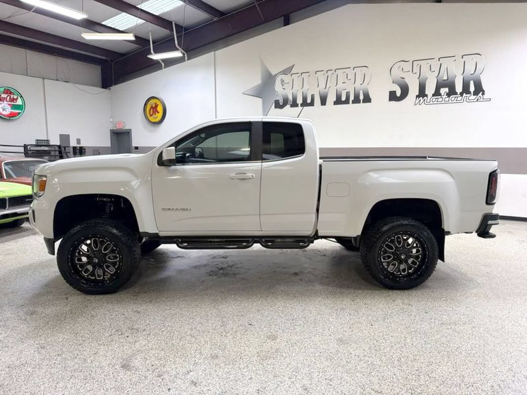 Used 2015 GMC Canyon SLE RWD image 3